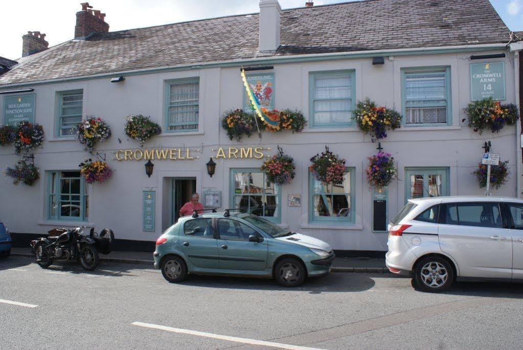 The Cromwell Arms Inn Bovey Tracey Exterior photo