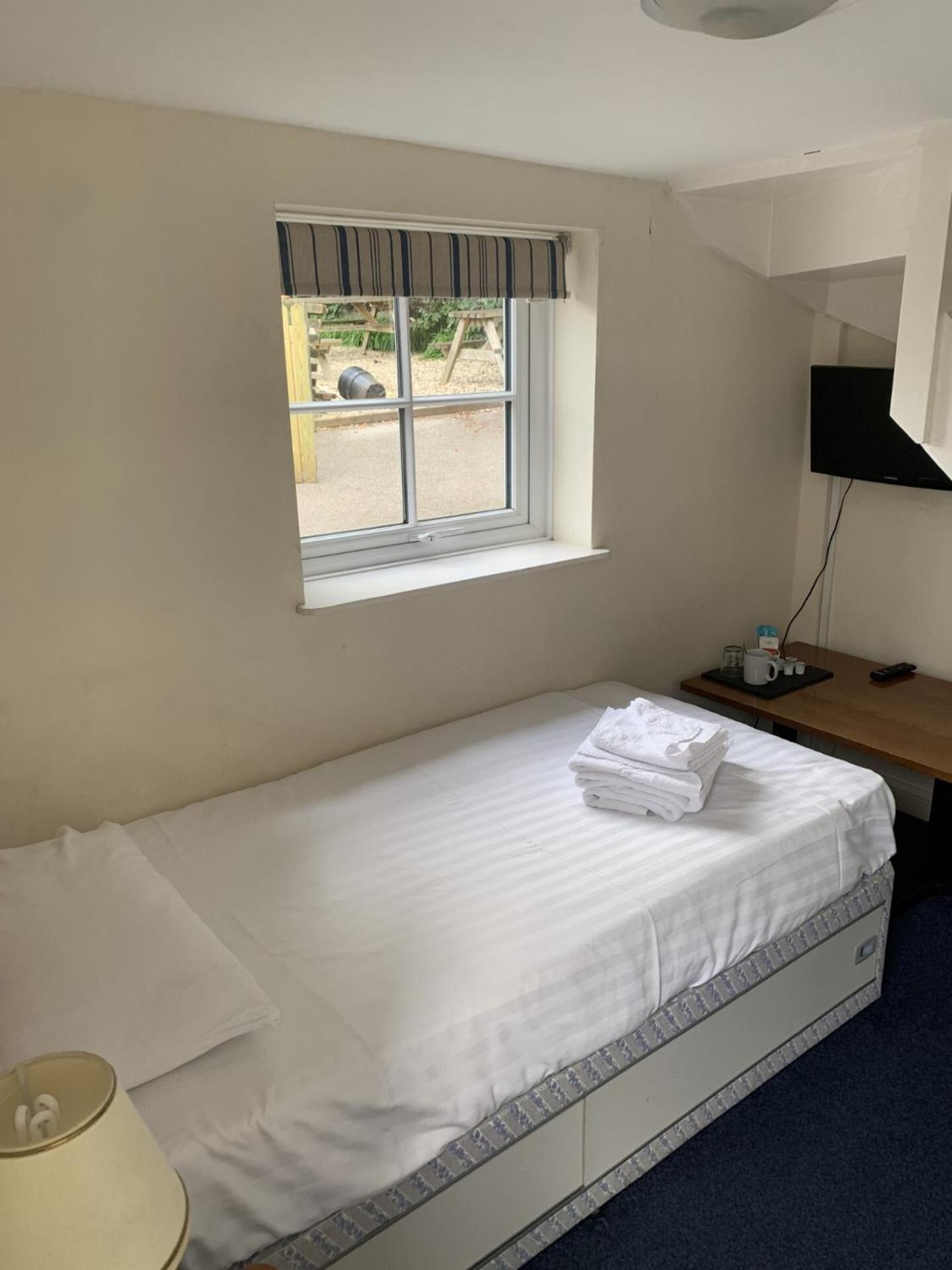 The Cromwell Arms Inn Bovey Tracey Room photo